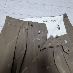 (사이즈44)NEAT 니트 wool max canvas wide taupe(운포)