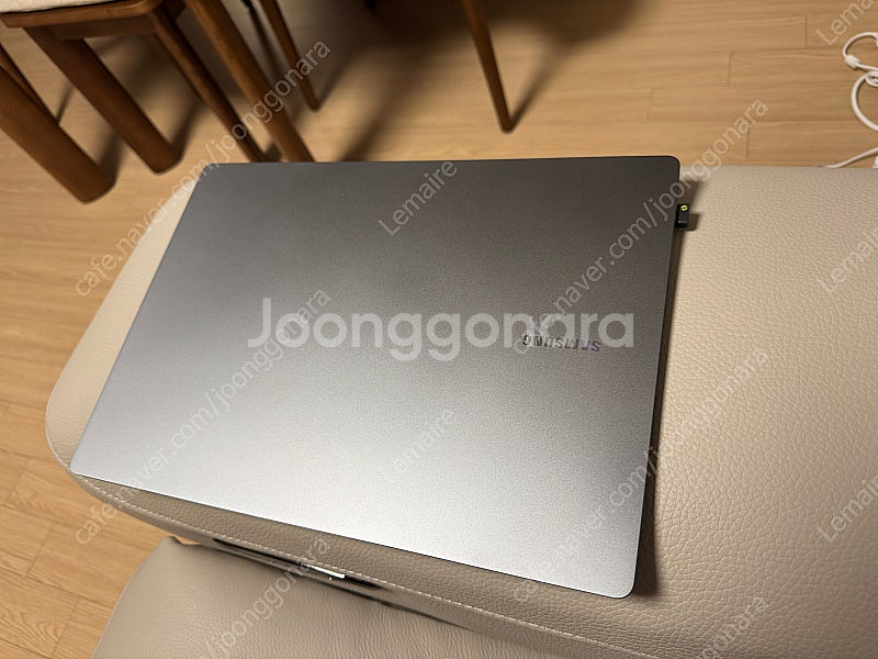 삼성 갤럭시북5프로 NT960XHA-K52A 판매합니다--0