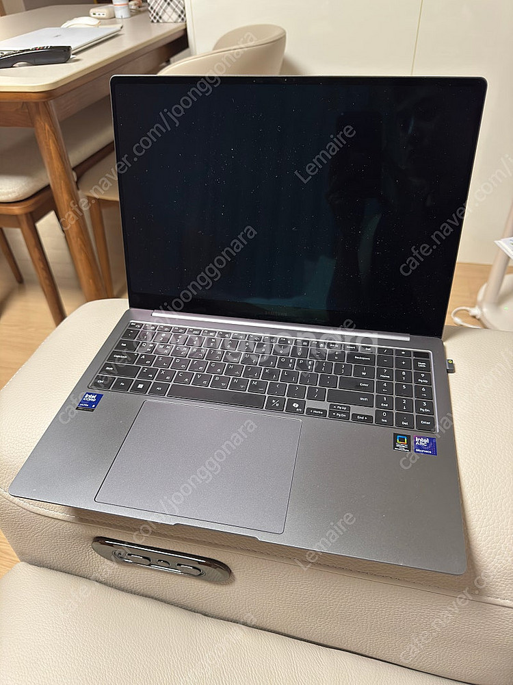 삼성 갤럭시북5프로 NT960XHA-K52A 판매합니다--2