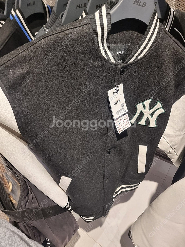 MLB 엠엘비 기본바시티자켓 새상품 진짜저렴히판매해요!...--2