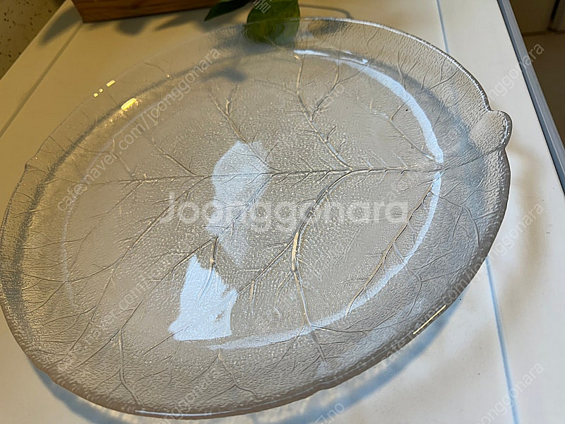 투명유리 나뭇잎접시 28cm 새제품 원 음식 올리면 넘...--1