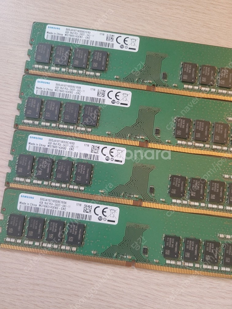 삼성 4G DDR4 1Rx8 PC4 2400T 판매합니...--0