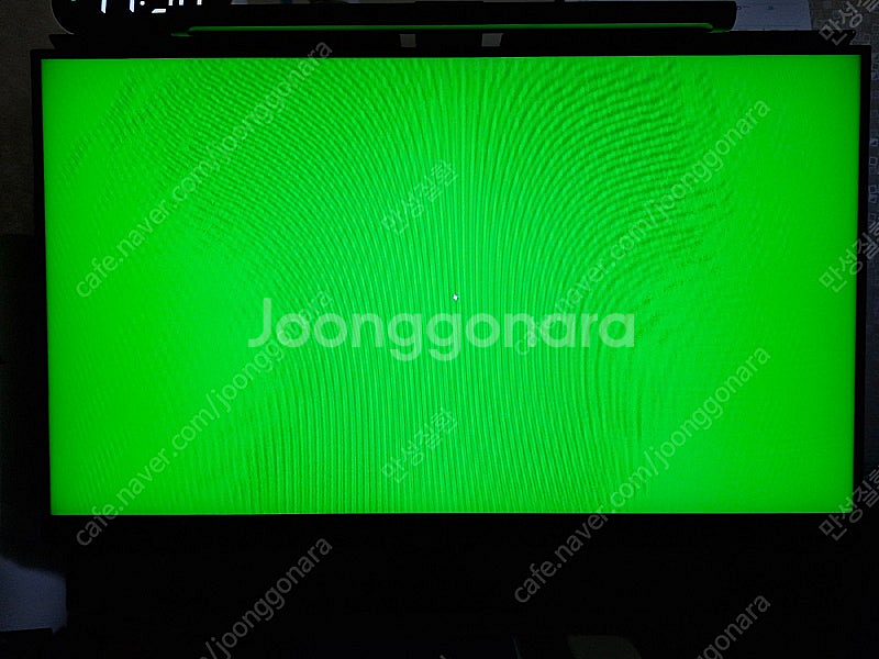 삼성 S32AG520 팝니다--2