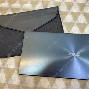 ASUS 노트북 젠북 (UX425EA-KI117) 판매합니다.
