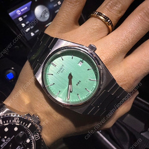 티쏘 Prx 라이트그린 쿼츠 40mm 팝니다.