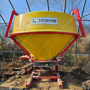 비료살포기 (트랙터용 1.0t)