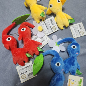 PIKMIN 피크민 인형, 열쇠고리 (닌텐도샵) 작은 키링, 큰 키링 / 피크민 바쓰밤 (입욕제) 1탄,2탄/피크민 에그 초코