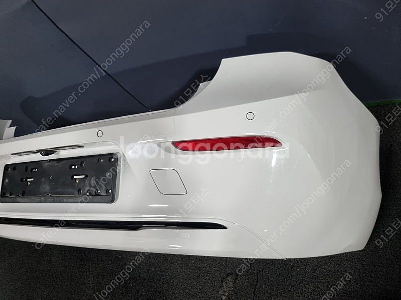 BMW F20 1시리즈 후기형 뒷범퍼 앗세이 범퍼 몰딩...--4