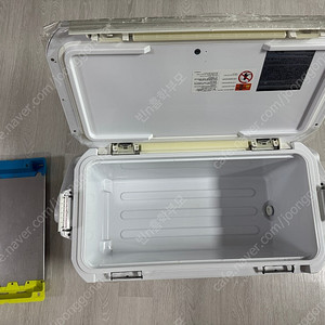 시마노 25L 프리미엄 6면진공 쿨러팝니다