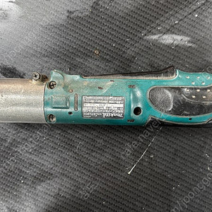 마끼다 충전 코너임팩 DTL061 / BTL061 충전앵글임팩트드라이버 저렴히 팝니다.