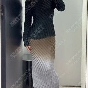 24년 12월 이세이미야케 NUANCE PLEATS 긴팔탑 2사이즈 택있는 새것