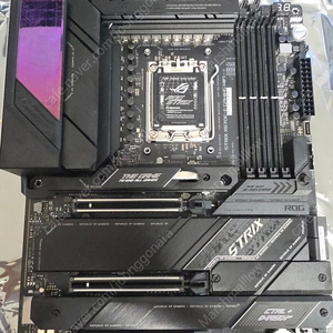 ASUS ROG STRIX X670E-E GAMING WIFI STCOM 34만 / 천호역 5번 출구 기업은행 앞 직거래