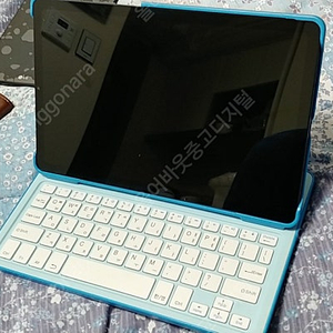 갤럭시탭S6 Lite (P610) 새제품급 펜 키보드케이스 포함