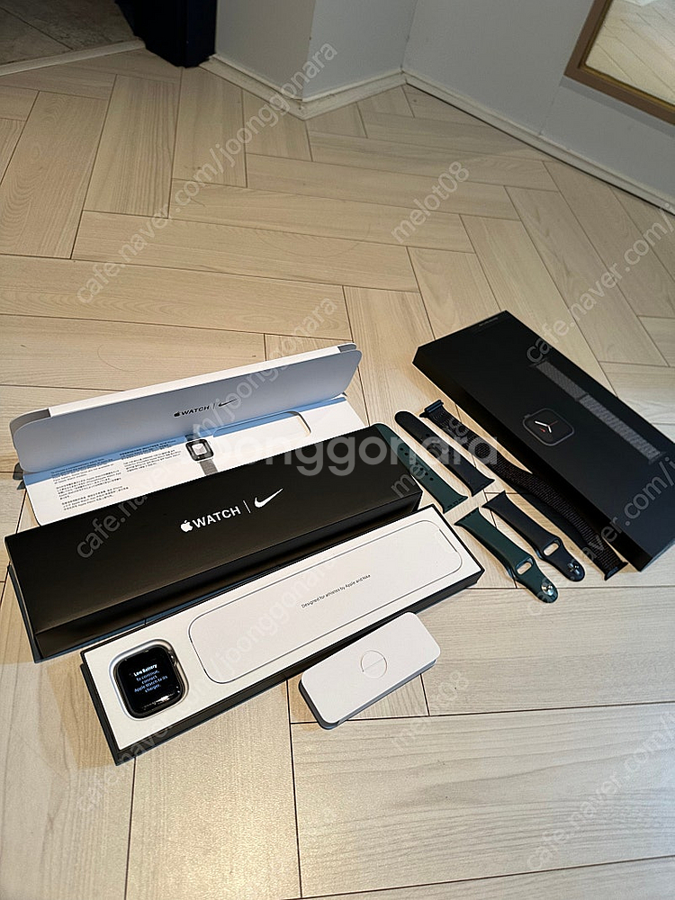 애플워치6 40mm 나이키 스페이스 그레이 팜.--0