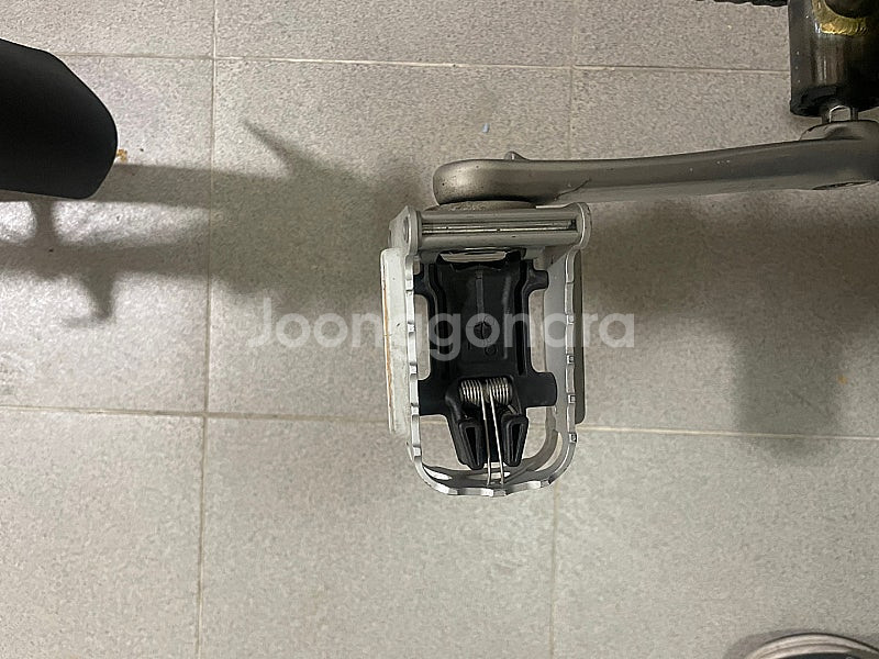 브롬톤 로우라커 M6R 판매(200만원)--1