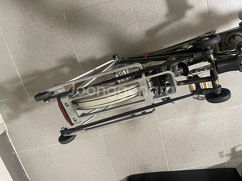 브롬톤 로우라커 M6R 판매(200만원)--5