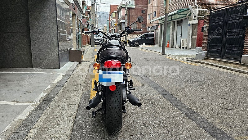 트라이엄프 본네빌 t120 블랙 18년식--3