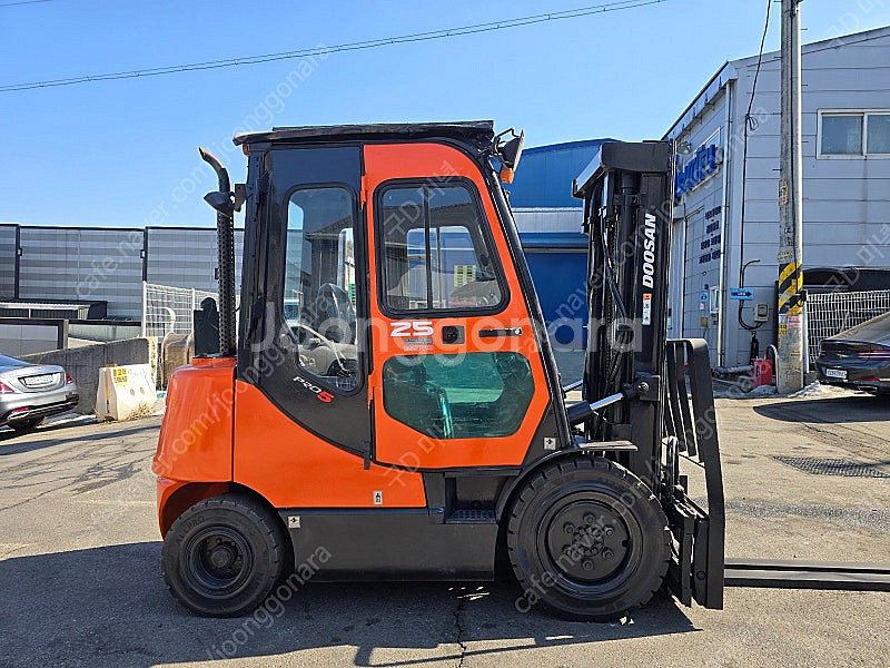 중고지게차 2.5톤 디젤지게차 두산 D25S-5 (11...--1