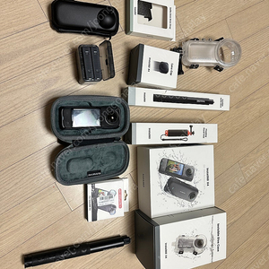인스타360 X4 다이브번들 팝니다