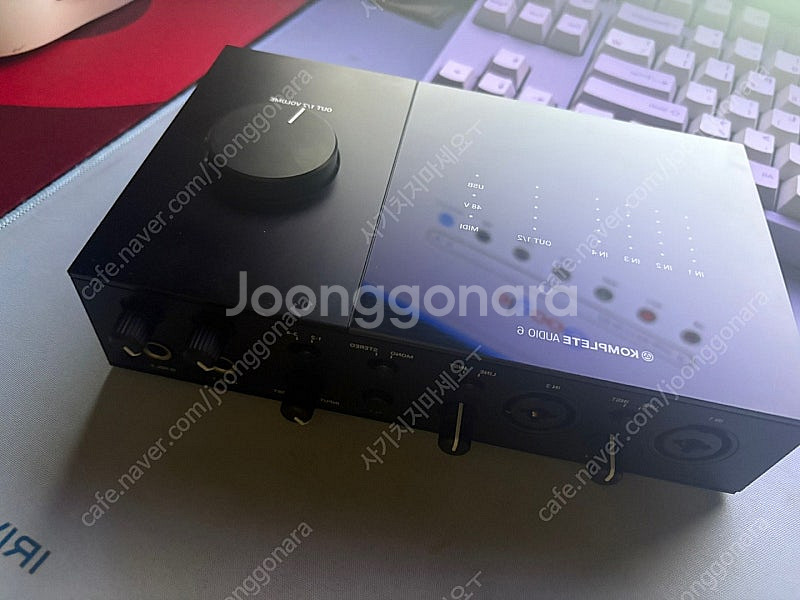 오인페 komplete audio 6 mk2 팝니다.--1
