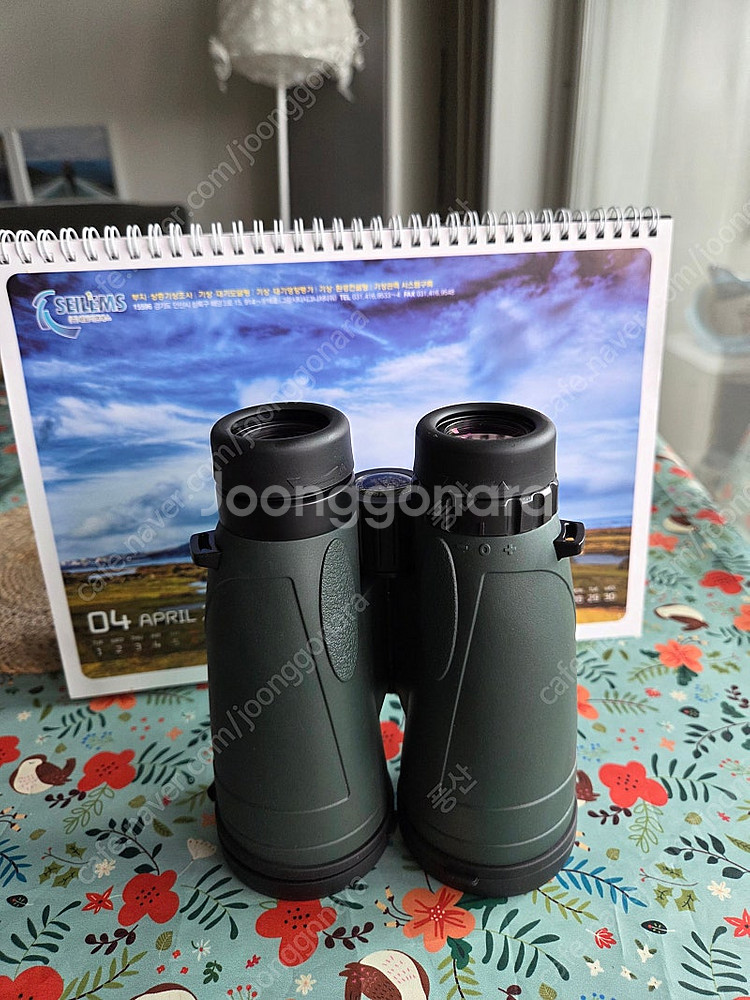 셀레스트론 NATURE DX 12X56 쌍안경 팝니다.--0