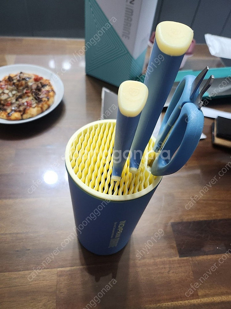 칼 통 및 칼세트 판매합니다--0