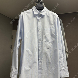 나나미카 윈드셔츠 판매합니다.