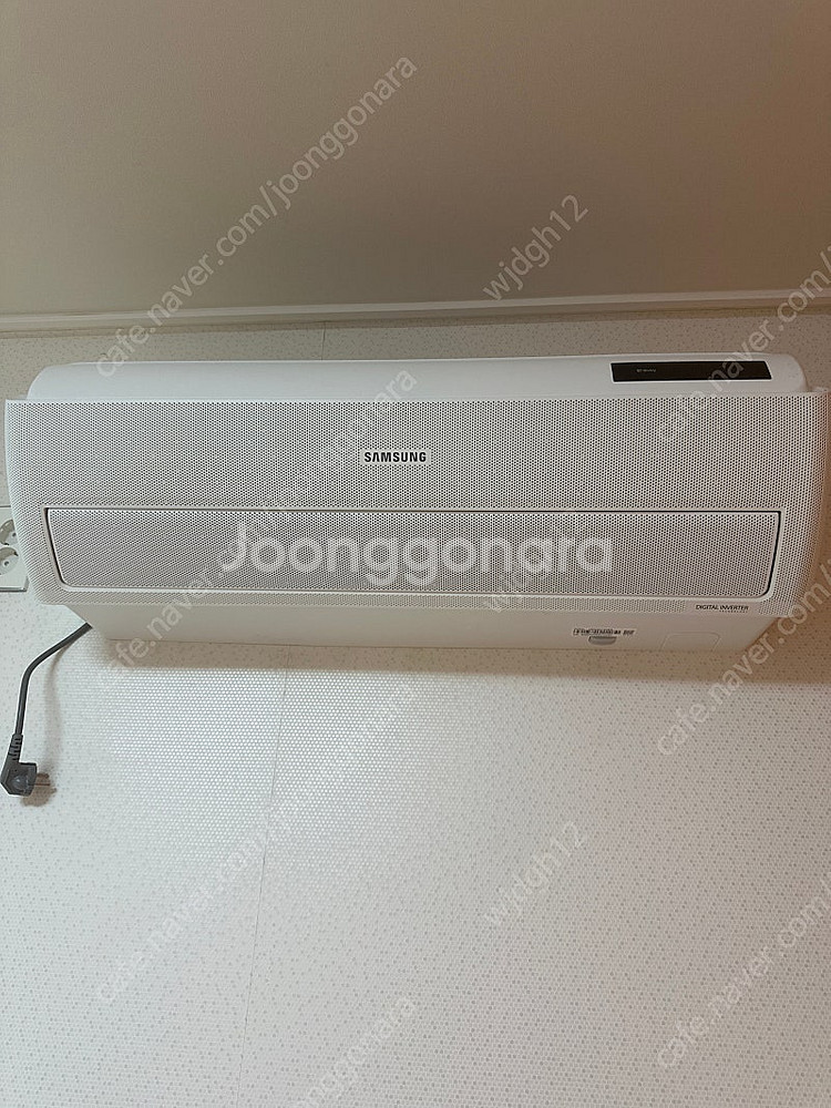 삼성 에어컨 무풍 슬림 화이트--1