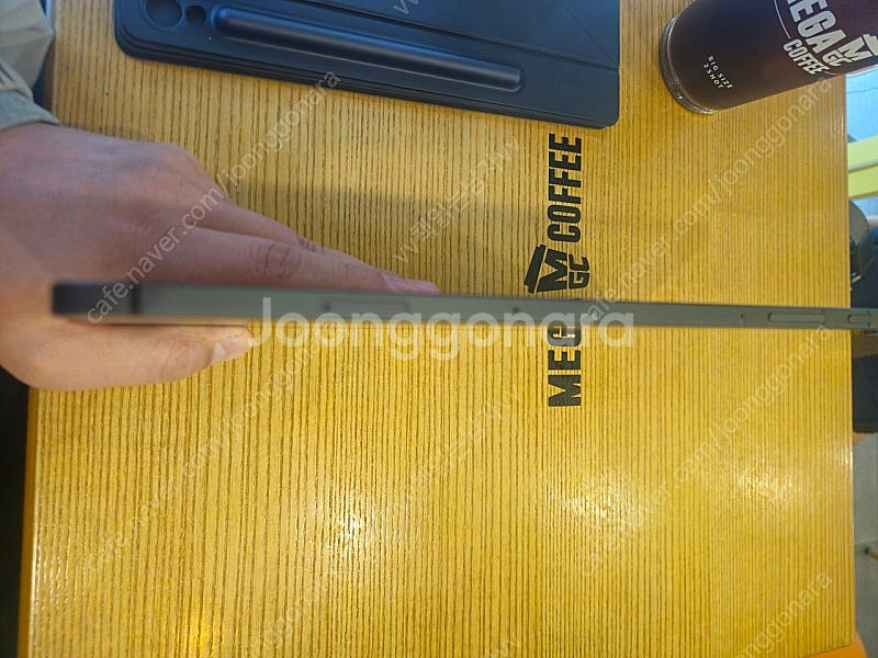 갤럭시탭S9 5G 256기가 판매합니다.(삼성케어플러스 가입중,양도가능)(23년 10월 구매제품)--1