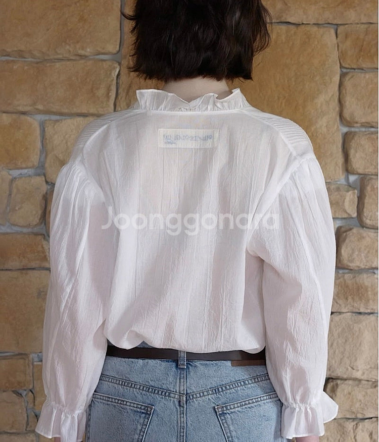 비아플레인 빅토리아 프릴 블라우스--1
