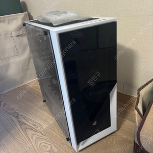 AMD 2700X + RTX 2070 데스크탑 팝니다.