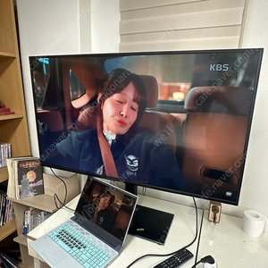 49인치 4K UHD TV
