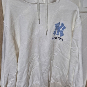 MLB크림컬러후드티,쉬즈미스자켓,핑크블라우스,블랙쉬폰블라우스,수스니트치마,린넨반바지,스카이컬러가디건,니트조끼등