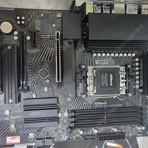 ASRock X670E PG Lightning 대원씨티에스 팝니다 17만원