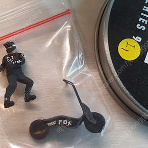 1/64 1: 64 피규어, 닝겐, JMG 등 판매