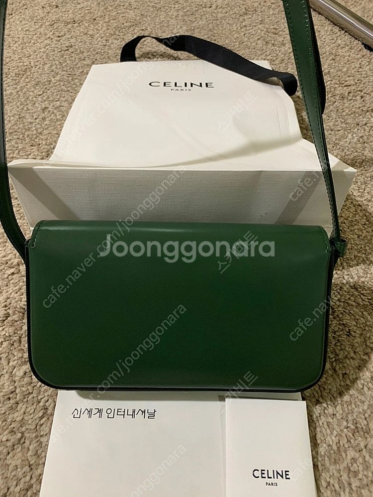 셀린느 트리오페 샤이니 카프스킨 숄더백 포레스트 그린 ...--5