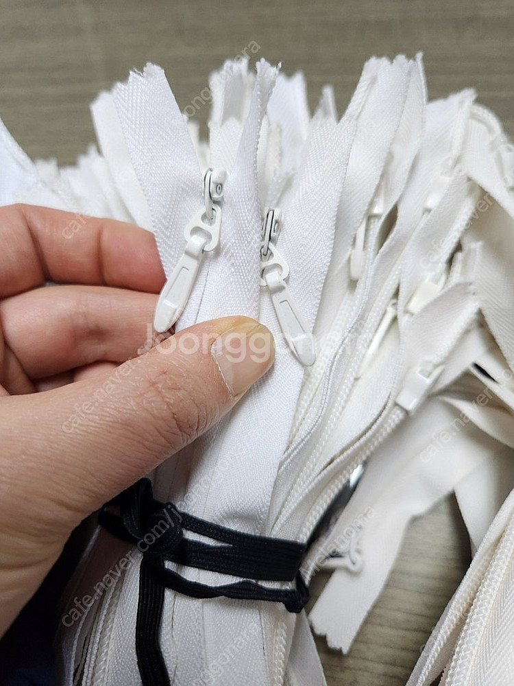 원피스용 / 스커트용 콘솔지퍼 + 바지& 주머니 포켓용 지퍼 700여개 (화이트/블랙)--4