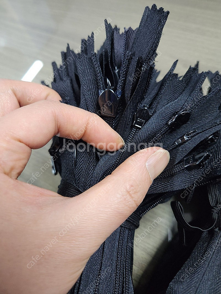 원피스용 / 스커트용 콘솔지퍼 + 바지& 주머니 포켓용 지퍼 700여개 (화이트/블랙)--7