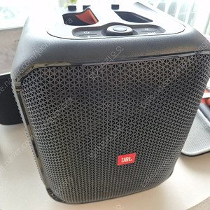 삼성 JBL 파티박스 앙코르 거의 새상품+정품 하드쉘 가방 저렴하게 판매해요