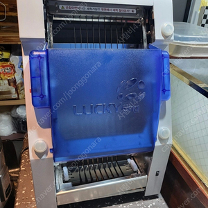 김밥자르는 기계 판매해요