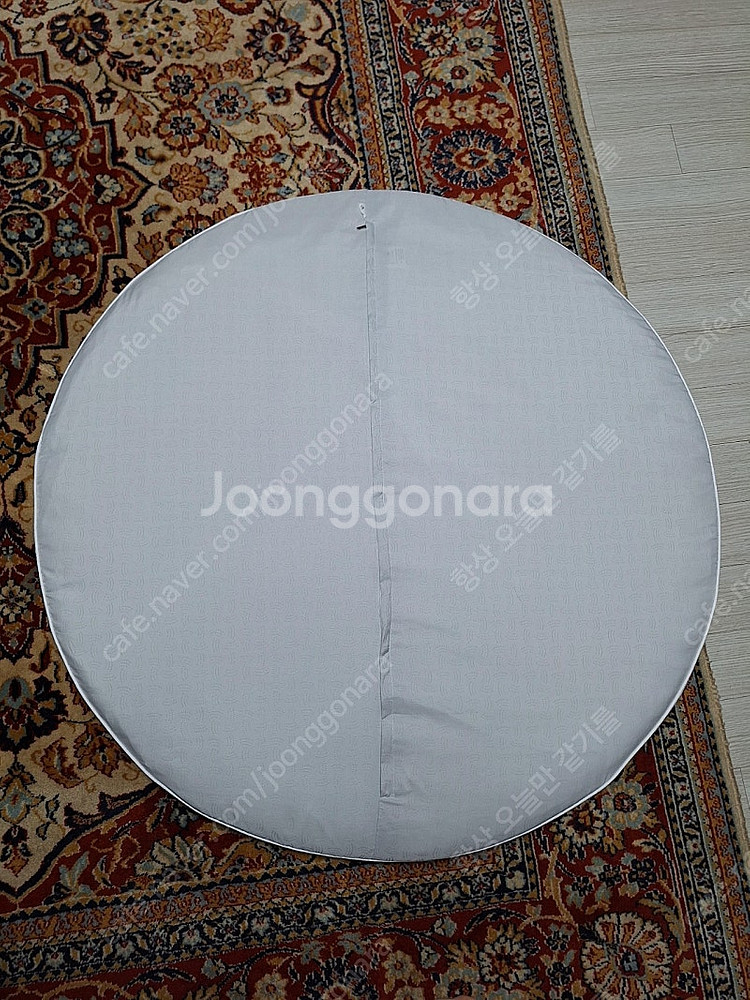 비비엔다 원형러그--1