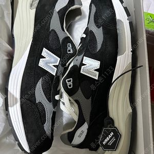 뉴발 992 블랙 265 > 270 교환합니다