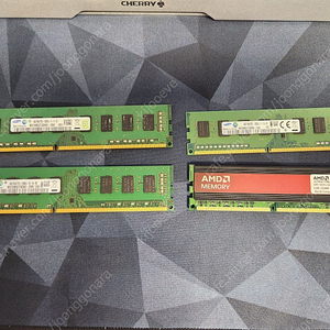 DDR3 1333 4G 2개 1600 4G 2개 팝니다