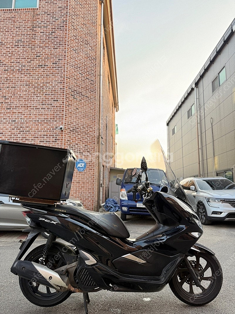 [점검완료]혼다 PCX125 20년식 배달대행세팅 깔끔한바이크 저렴하게 판매합니다!--4