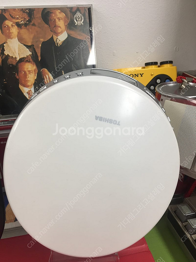워크맨/CD플레이어 정크품+작동품2대 일괄판매:상태 깨...--3