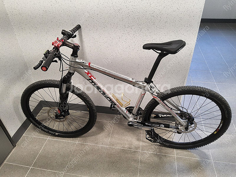 메리다 MATT 800 SLX MTB 27단 은색......--0