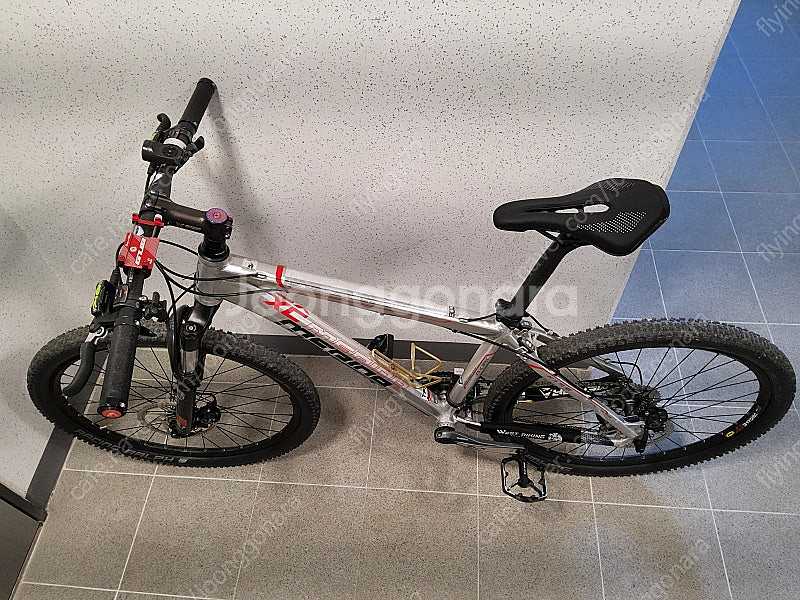 메리다 MATT 800 SLX MTB 27단 은색......--1