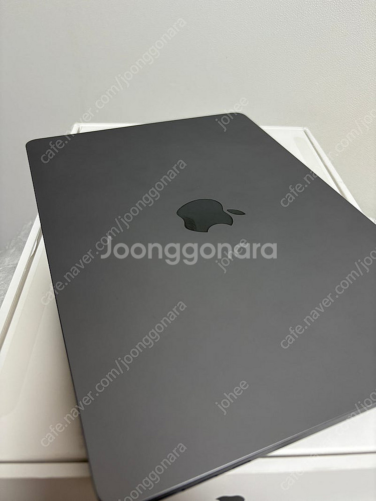 맥북에어13 M3 8GB 256GB 스그 판매합니다--0