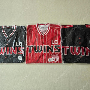 (미개봉 새제품) LG트윈스 한정판 코카콜라 유니폼 판매합니다.