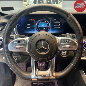 벤츠 W222후기형 AMG D컷 핸들구합니다.